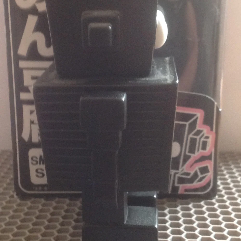 Kid Robot ( Tofu Robot ) By: Kozik - Picture 12 of 13